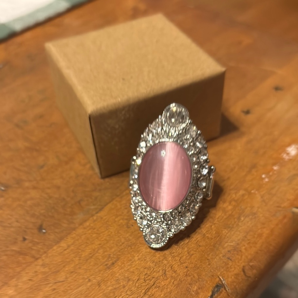 Large Adjustable Statement Ring - Picture 3 of 4